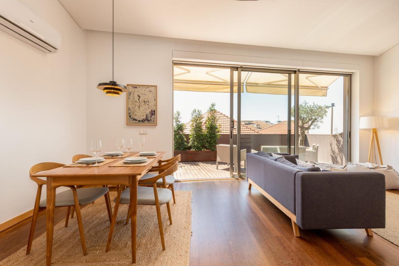 Sunny Loft In Downtown Porto With Private Parking Apartment Exterior photo