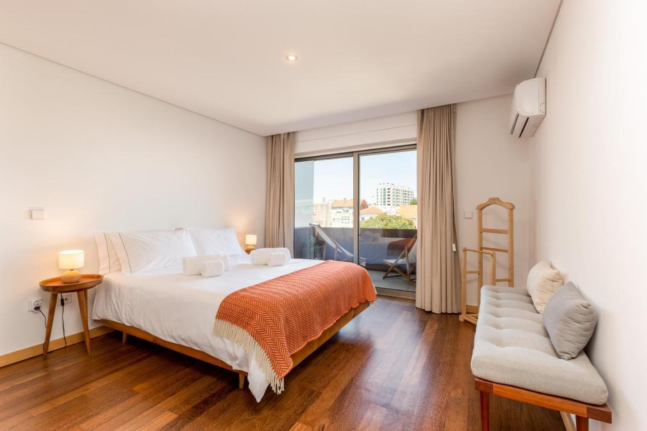 Sunny Loft In Downtown Porto With Private Parking Apartment Exterior photo