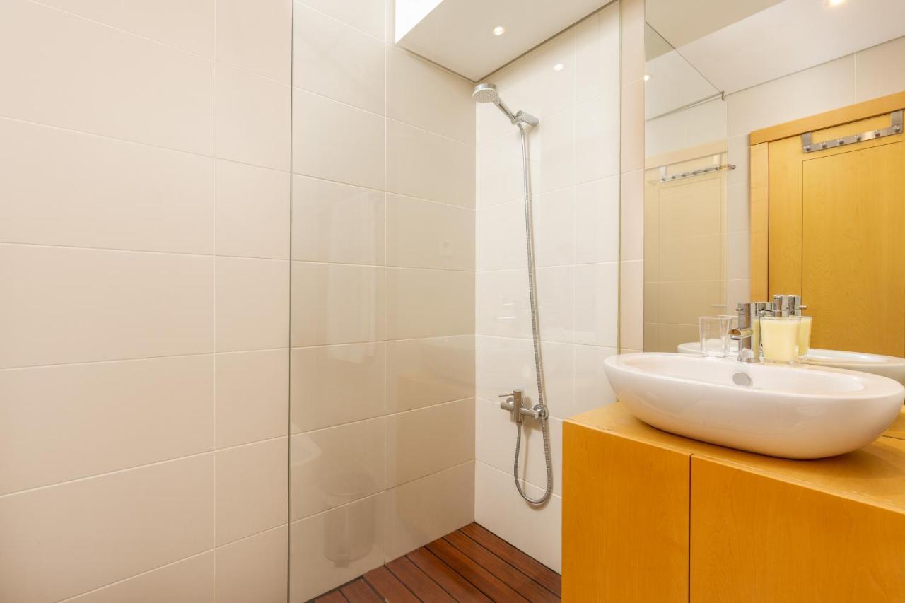 Sunny Loft In Downtown Porto With Private Parking Apartment Exterior photo