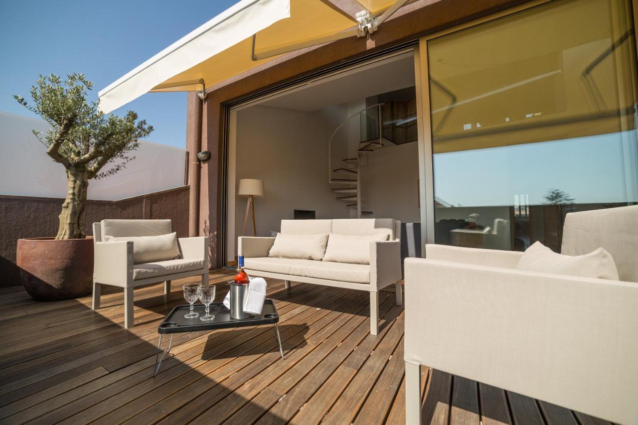 Sunny Loft In Downtown Porto With Private Parking Apartment Exterior photo